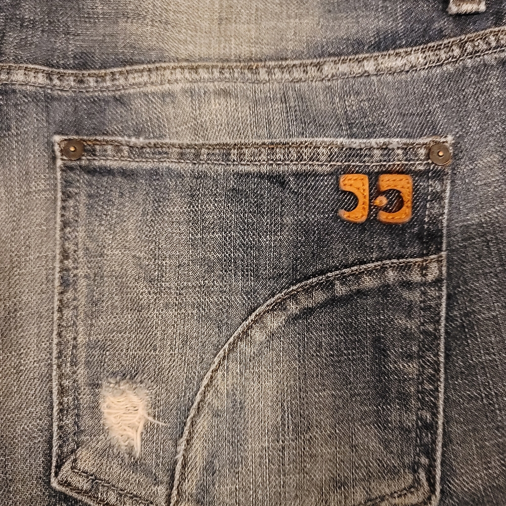 ❤MINT❤ Joe's Jeans DISTRESSED Shorts Sz 32